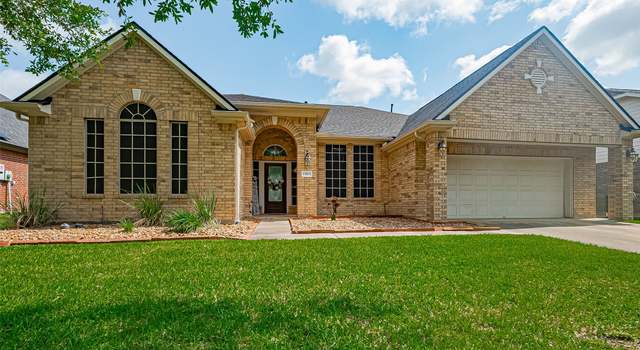Photo of 13903 Autumn Grove Ct, Rosharon, TX 77583