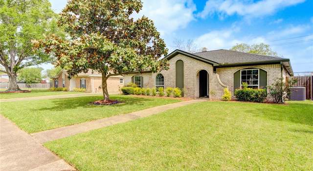 Photo of 12202 Monticeto Ln, Meadows Place, TX 77477