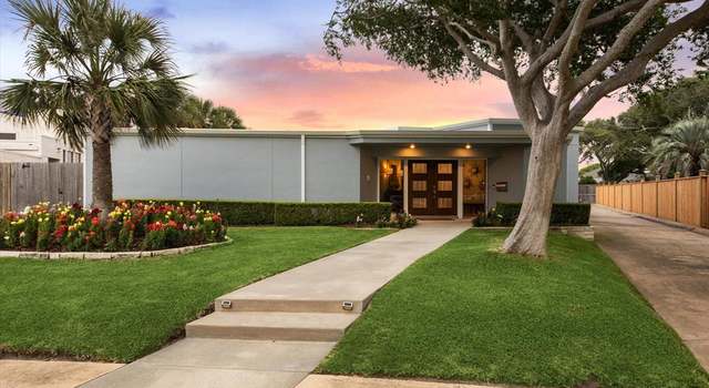 Photo of 9 Colony Park Dr, Galveston, TX 77551