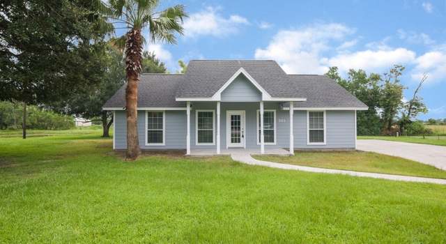Photo of 701 Walker Rd, Winnie, TX 77665