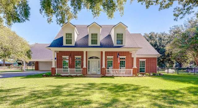 Photo of 410 Brazos Hill Ln, Sealy, TX 77474