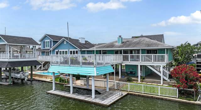 Photo of 3404 Jolly Roger Cir, Galveston, TX 77554