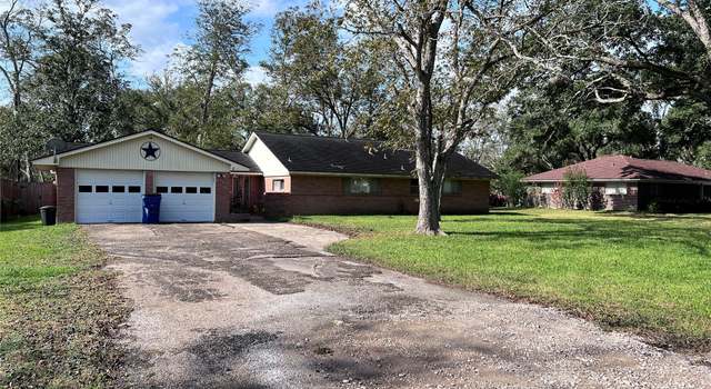 Photo of 707 Maple St, Sweeny, TX 77480