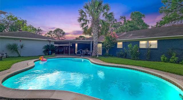 Property at 5439 Loch Lomond Dr, Houston, TX 77096, 3 beds, 2 baths
