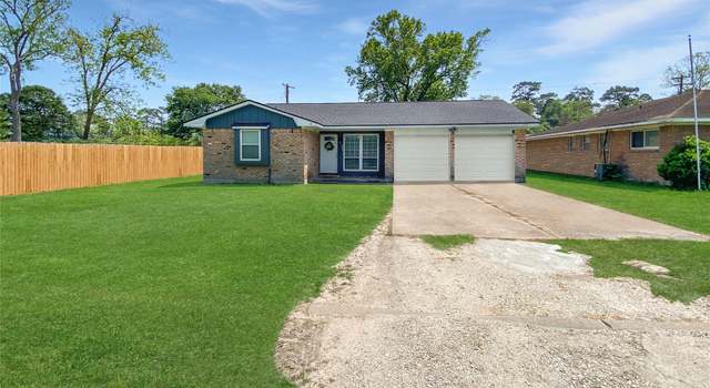 Photo of 203 Pine St, Dayton, TX 77535