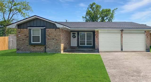 Photo of 203 Pine St, Dayton, TX 77535