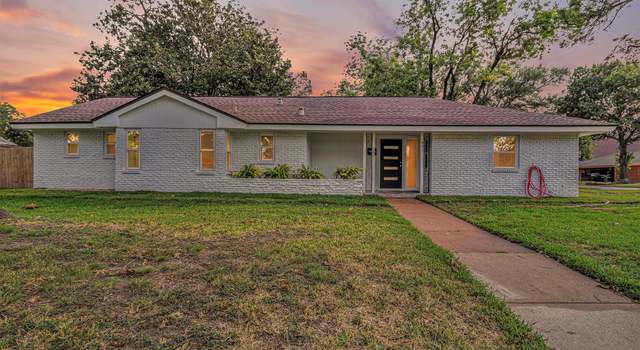 Photo of 9921 Westview Dr Dr, Houston, TX 77055