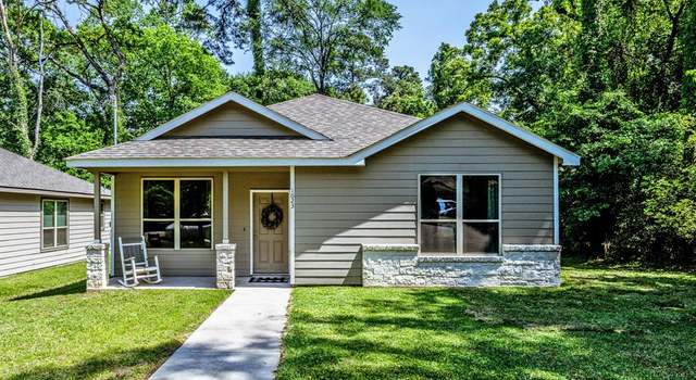 Photo of 1023 Columbia River Rd, Conroe, TX 77316