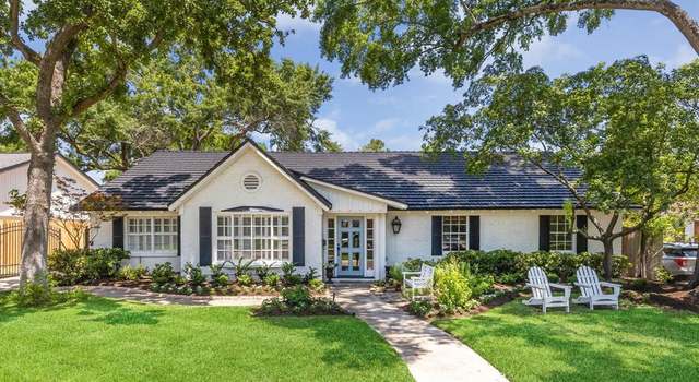 Photo of 10006 Meadow Lake Ln, Houston, TX 77042