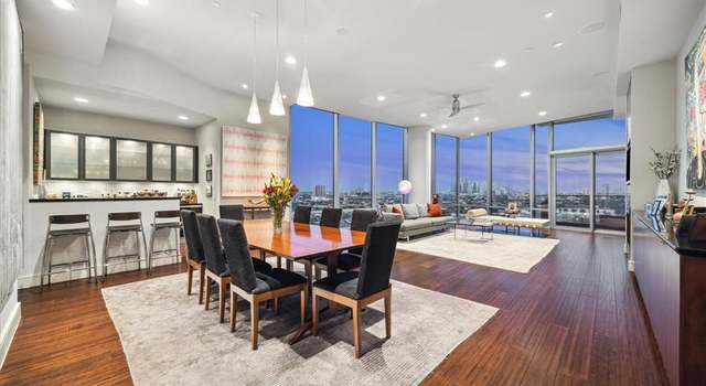 Photo of 2727 Kirby Dr Unit 18I, Houston, TX 77098