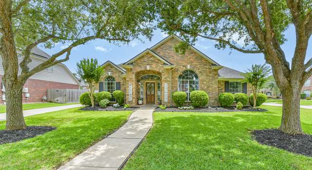 Photo of 3418 Crossbranch Ct, Pearland, TX 77581