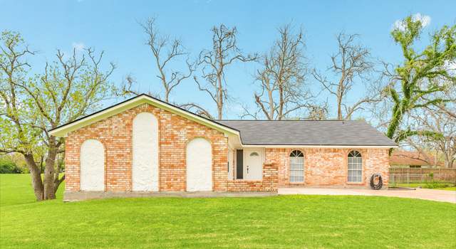 Photo of 119 Old Angleton Rd, Lake Jackson, TX 77566