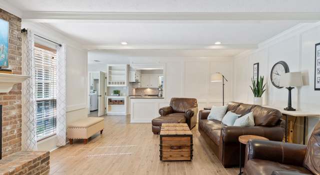 Photo of 6615 Ampton Dr, Spring, TX 77379