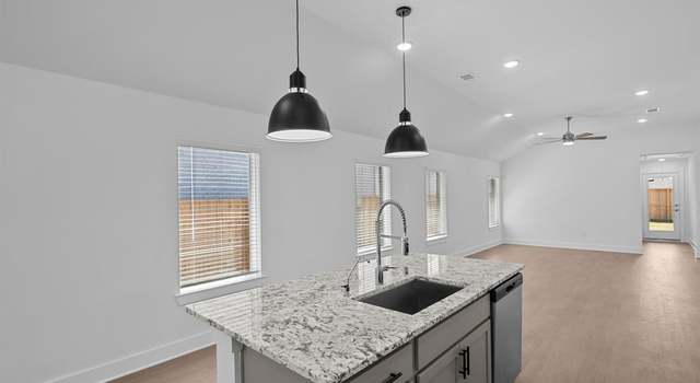 Photo of 20526 Draper Rd, Tomball, TX 77377