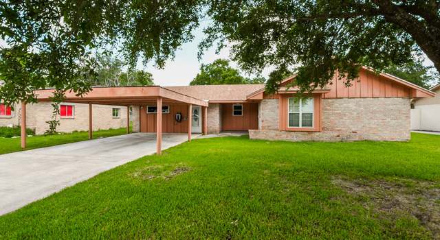 Photo of 609 Jackson St, Edna, TX 77957
