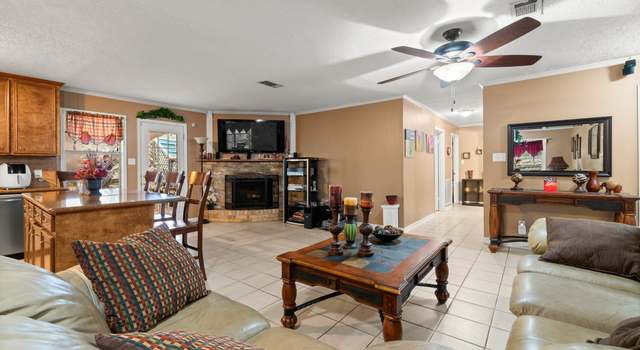 Photo of 113 Hillendale Dr, Livingston, TX 77351