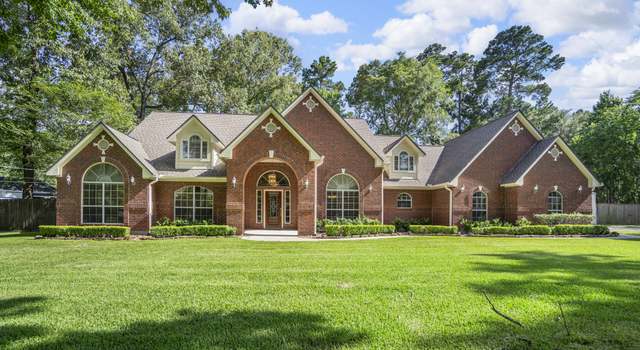 Photo of 24 Wind River Dr, Conroe, TX 77384
