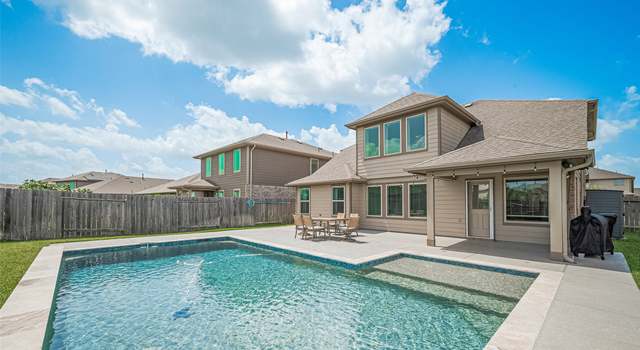 Photo of 18334 Pin Oak Lake Dr, Richmond, TX 77407