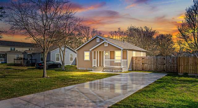 Photo of 319 S Utah St, La Porte, TX 77571