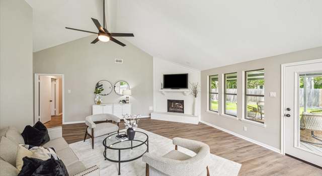 Photo of 2301 Colleen Dr, Pearland, TX 77581