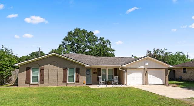 Photo of 104 Pecan, Van Vleck, TX 77482