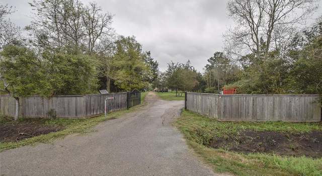 Photo of 10515 County Road 210, Liverpool, TX 77577