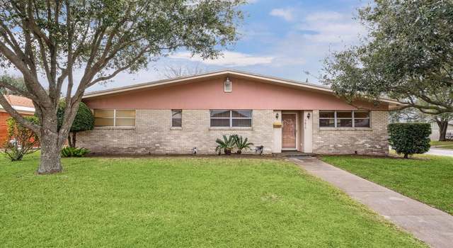 Photo of 5615 Teal Dr, Galveston, TX 77551