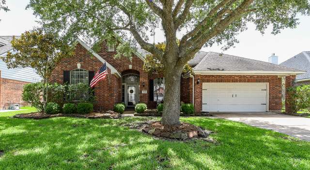 Photo of 2842 S Cedar Hollow Dr, Pearland, TX 77584