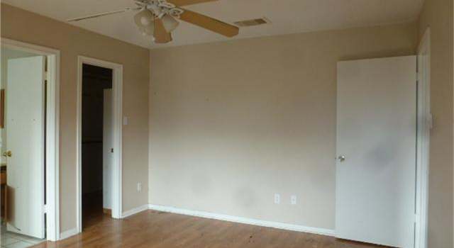 Photo of 2913 Forest Hills Dr, League City, TX 77573