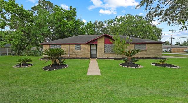 Photo of 3004 Michael St, Bacliff, TX 77518