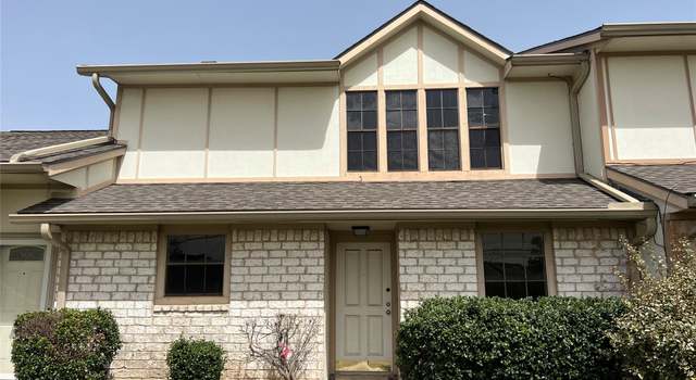 Photo of 30 T Huxley Ln, Missouri City, TX 77459