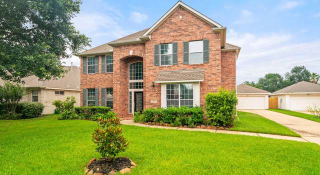Property at 17426 Memorial Blossom Dr, Spring, TX 77379, 4 beds, 3 baths