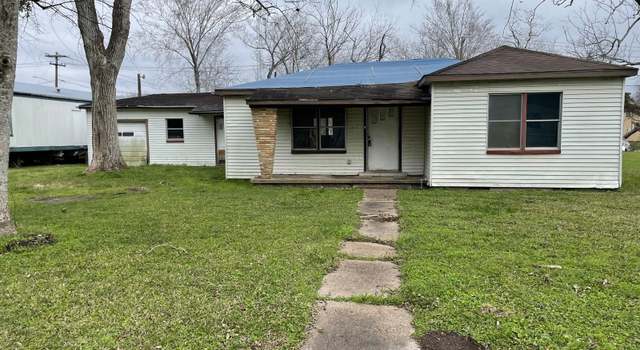 Photo of 3611 Cedar St, Damon, TX 77430