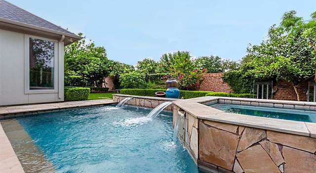 Photo of 5202 Turning Leaf Ln, Sugar Land, TX 77479