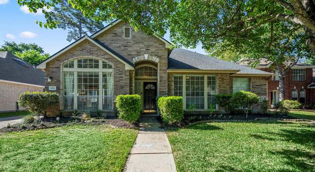 Photo of 1926 Scenic Park Dr, Spring, TX 77386