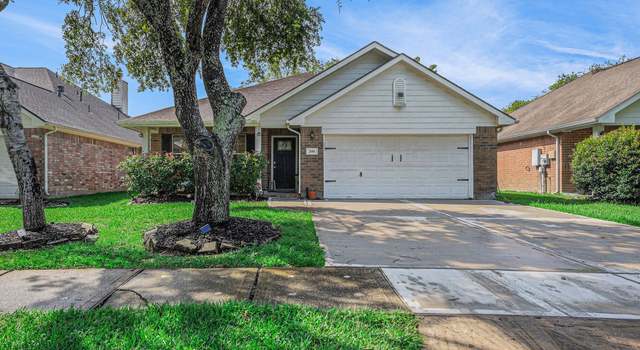 Photo of 2884 Shallow Brook Ln, Dickinson, TX 77539