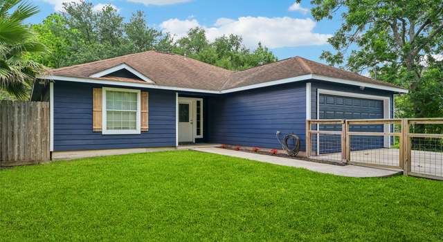 Photo of 2702 Avenue H, San Leon, TX 77539