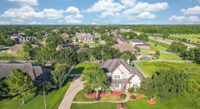 Photo of 4033 Quail Run Dr, Pearland, TX 77584