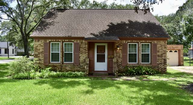 Photo of 801 Erin St, El Campo, TX 77437
