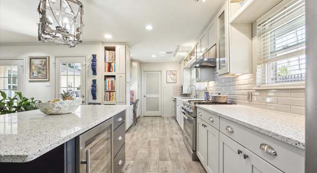 Photo of 2011 Widdicomb Ct, Houston, TX 77008