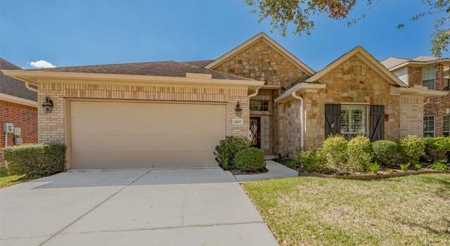 Photo of 2207 Winchester Lk, Rosenberg, TX 77471