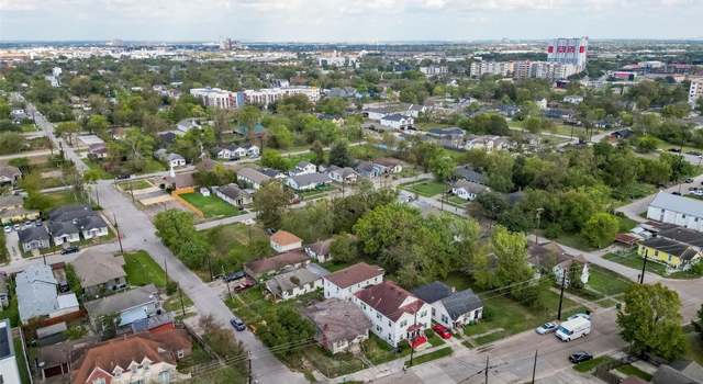 Photo of 3301 Holman St, Houston, TX 77004