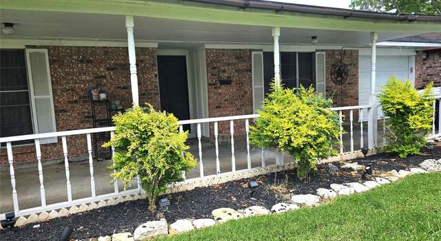 Photo of 610 S Gray Ave, West Columbia, TX 77486