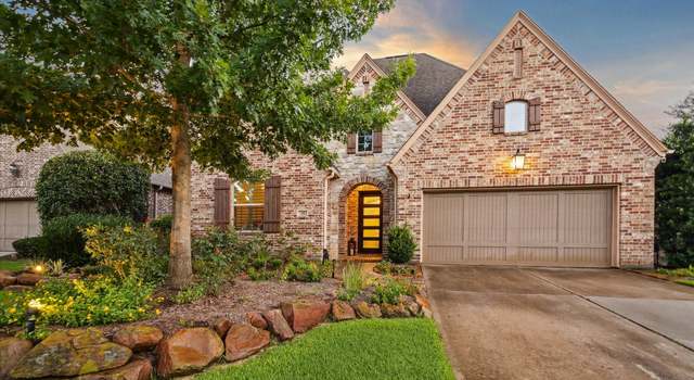Photo of 15 Corbel Point Way, Tomball, TX 77375