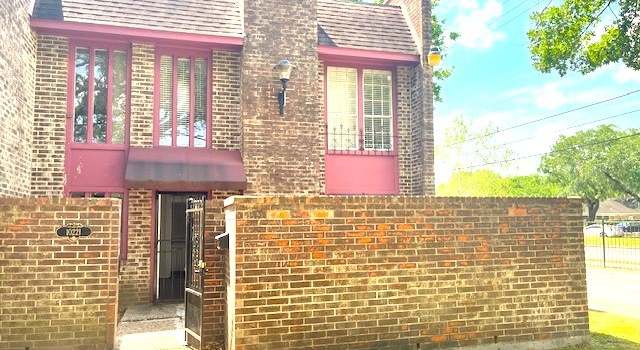 Photo of 10221 S Gessner Dr, Houston, TX 77071