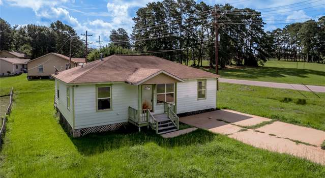 Photo of 1035 Elm Ave, Huntsville, TX 77320