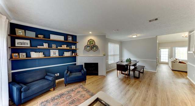 Photo of 1005 Glenview Dr, Pearland, TX 77581