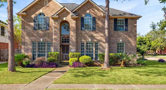 Photo of 1426 Pine Forest Dr, Pearland, TX 77581