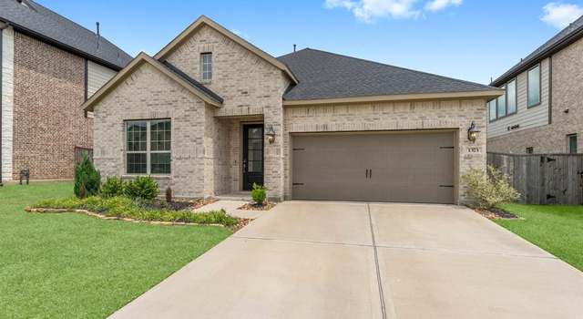 Photo of 1373 Knollbridge Point Ln, Pinehurst, TX 77362