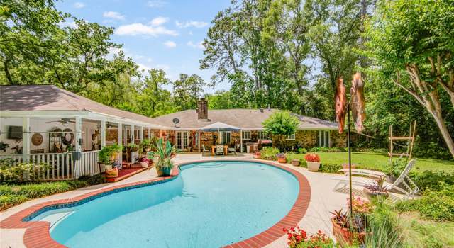 Photo of 16814 Creeksouth Rd, Houston, TX 77068